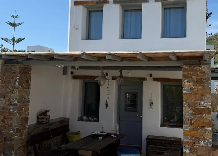 Nefeli * Livadi (Serifos)