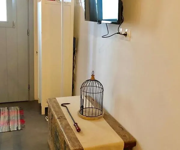 Nefeli * Livadi (Serifos)