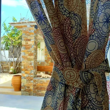 アパート Nefeli リバディオン