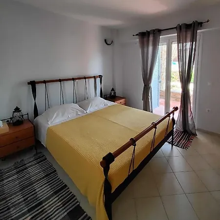 Nefeli Apartment