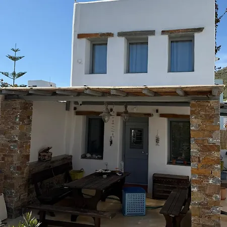 Nefeli * Livadi (Serifos)