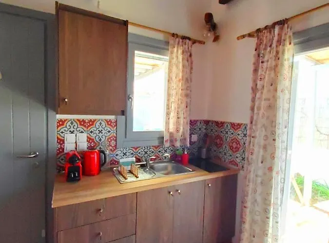 Nefeli Appartement *